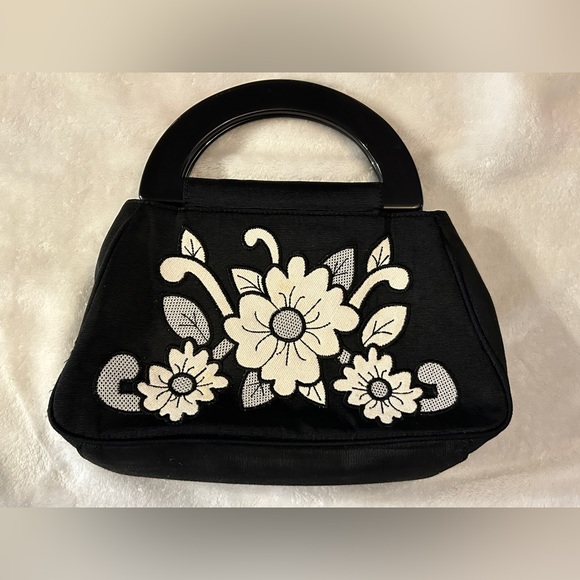 Vintage Black and White Small Floral Design Handbag - Picture 1 of 10